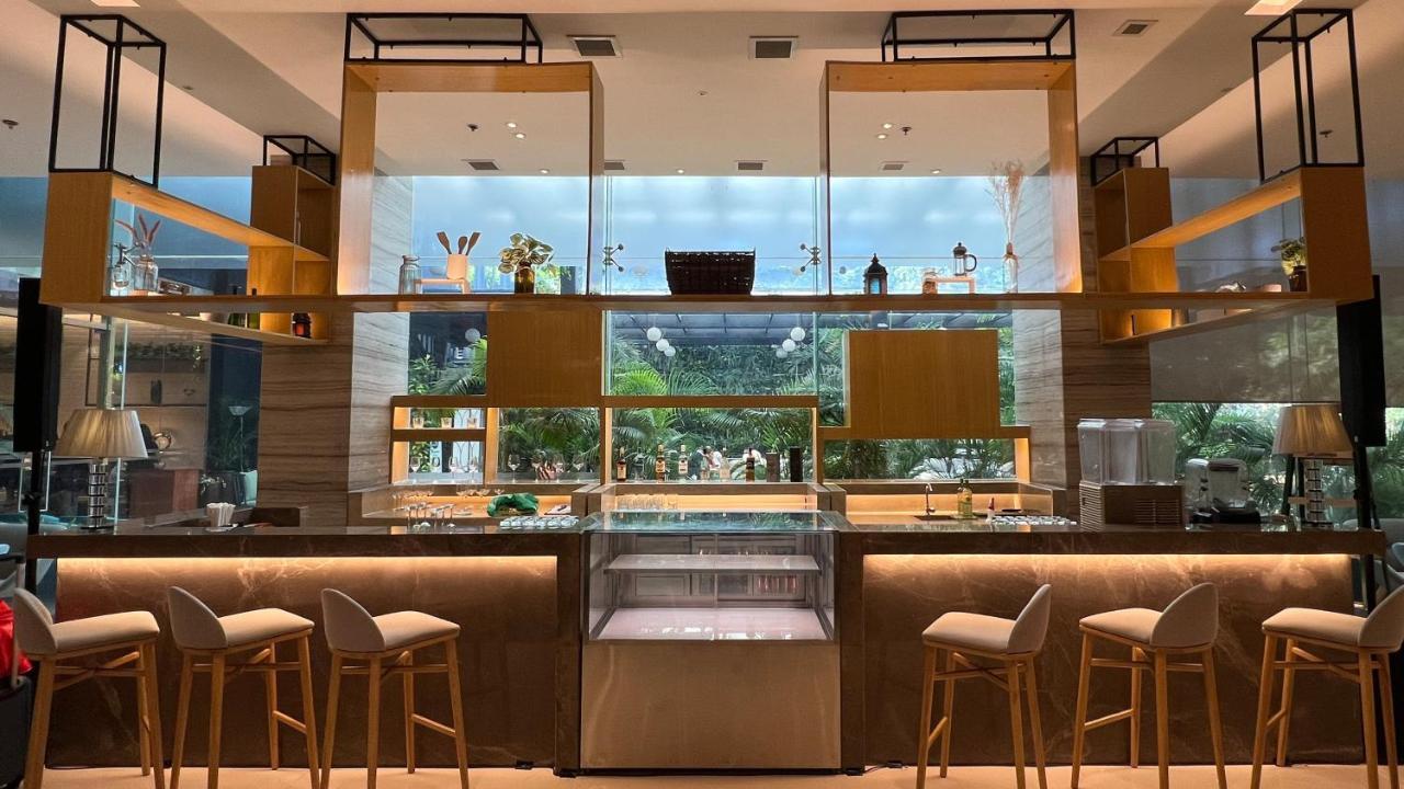 Holiday Inn Express Manila Newport City, An Ihg Hotel Paranaque City Eksteriør bilde