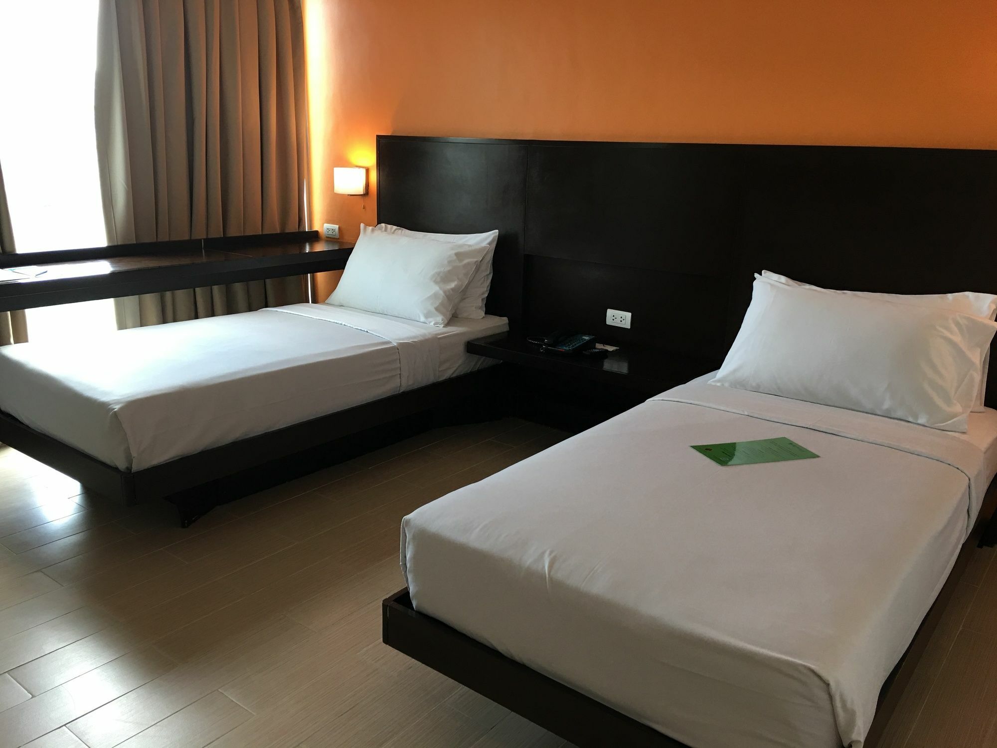 Holiday Inn Express Manila Newport City, An Ihg Hotel Paranaque City Eksteriør bilde